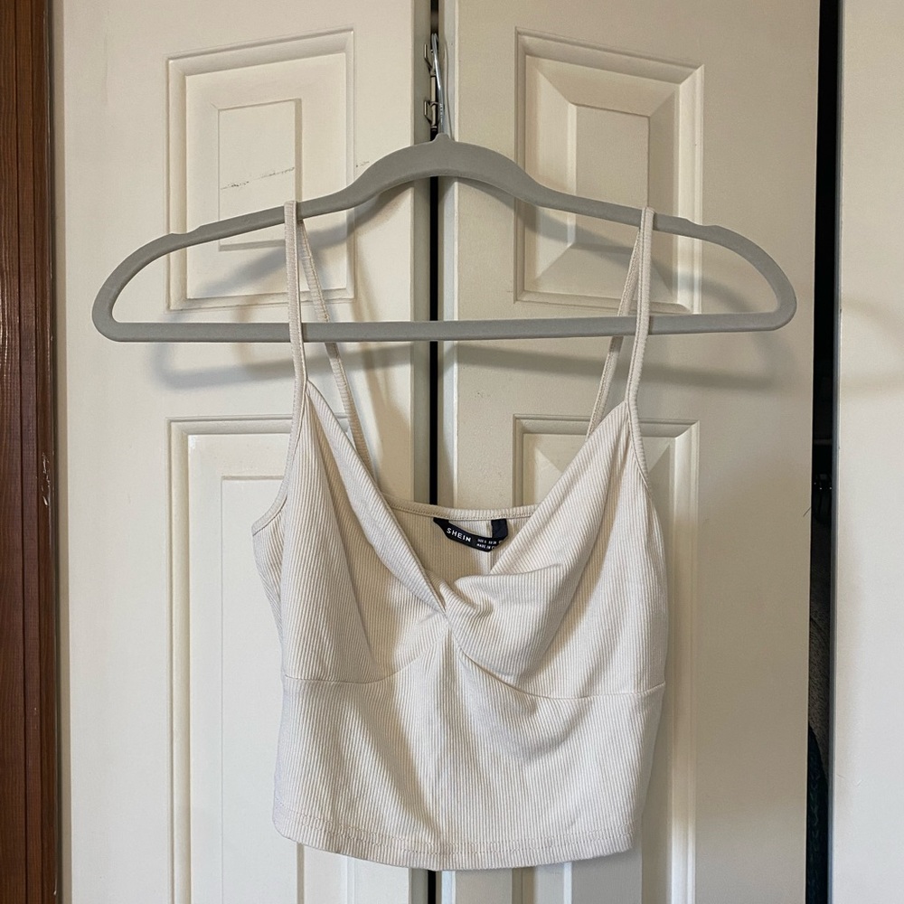 Cropped tank top!